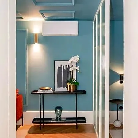Hotel Liiiving In - Ribeira Design Oporto