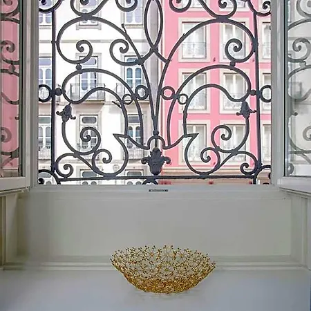 Liiiving In - Ribeira Design Hotell