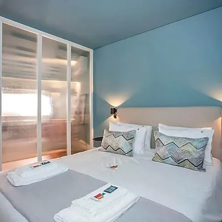 Liiiving In - Ribeira Design Hotel